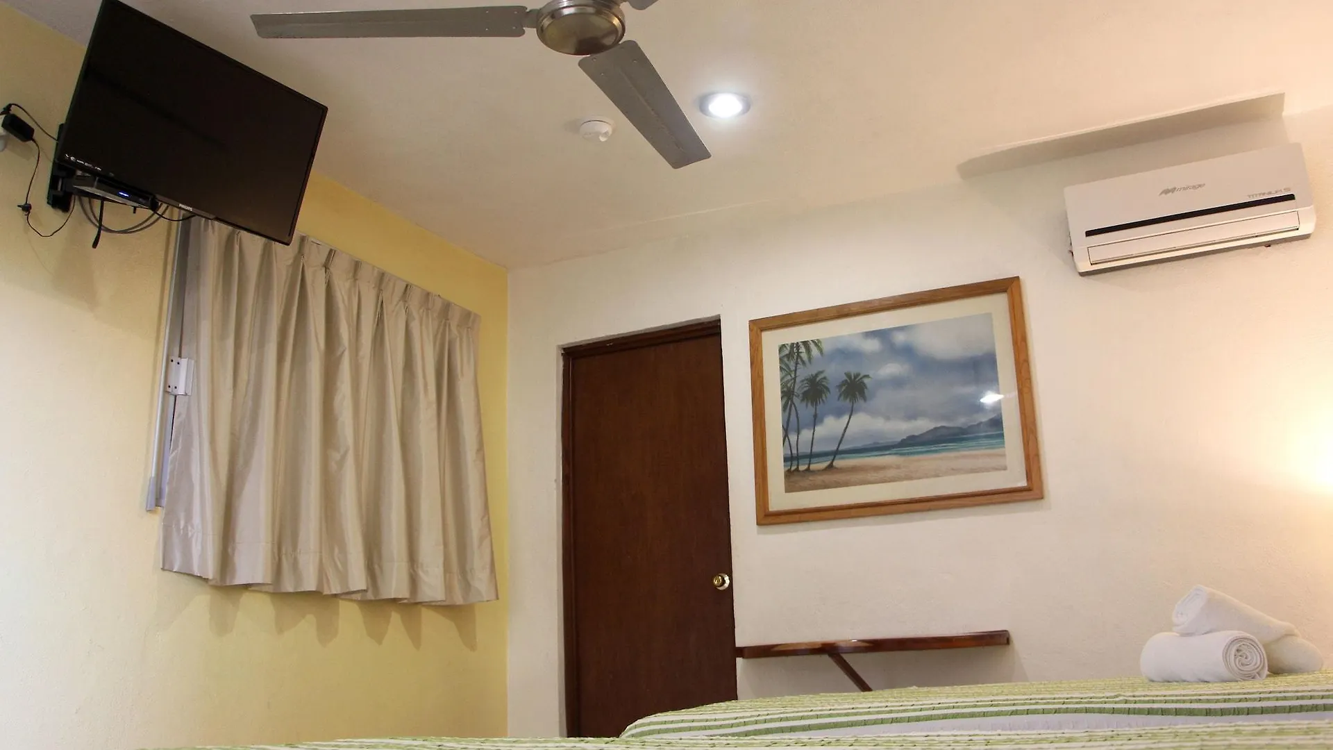 Hotel Plaza Del Sol Плая-дель-Кармен