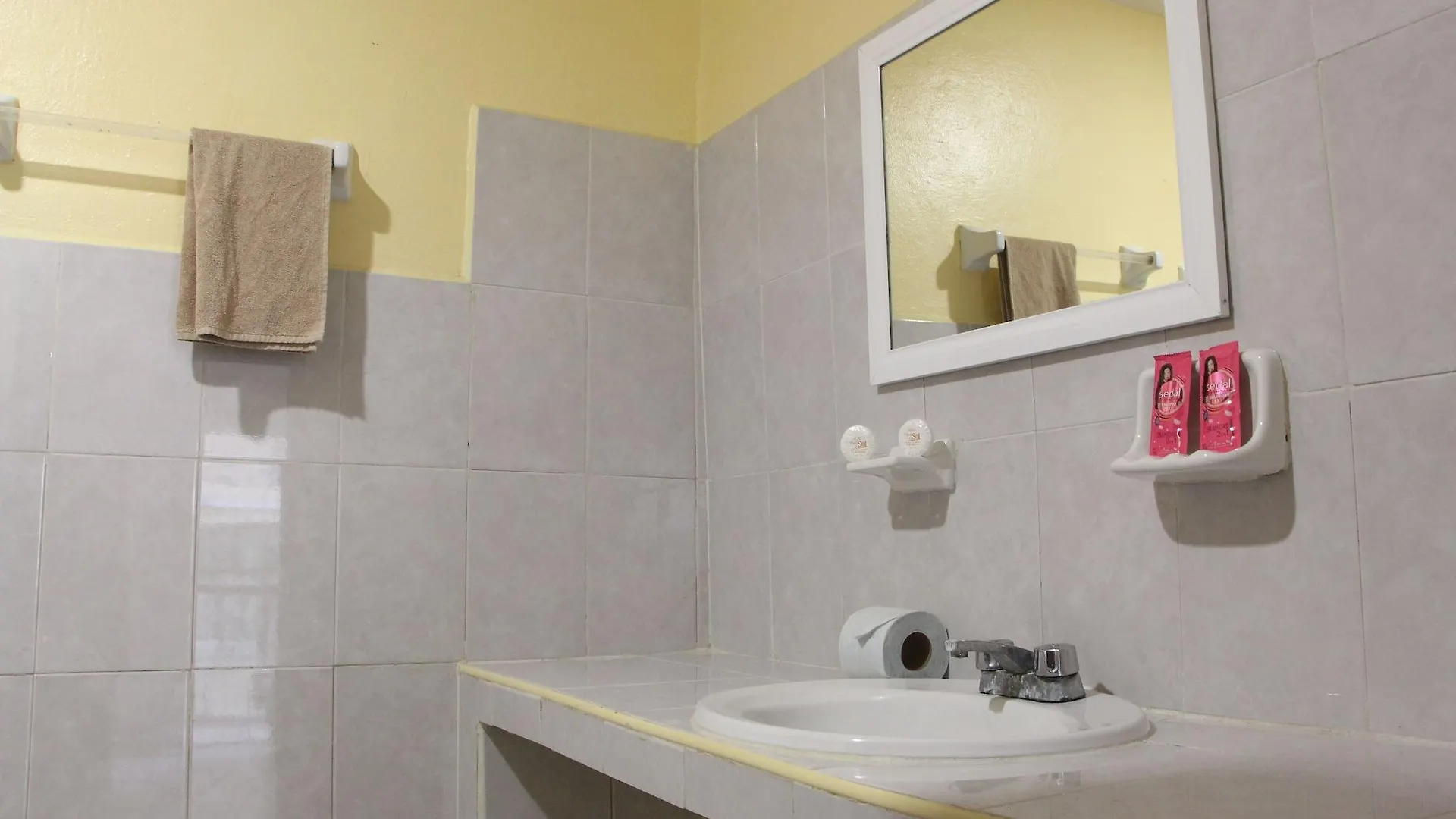 Hotel Plaza Del Sol Плая-дель-Кармен
